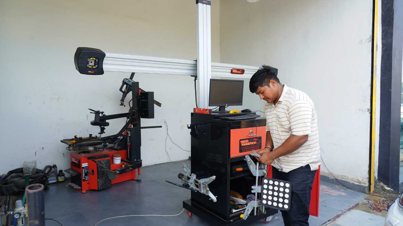 Wheel Balancing and Alignment  Equiptment at Workshop